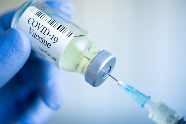 Вакцинація від гострої респіраторної хвороби COVID-19